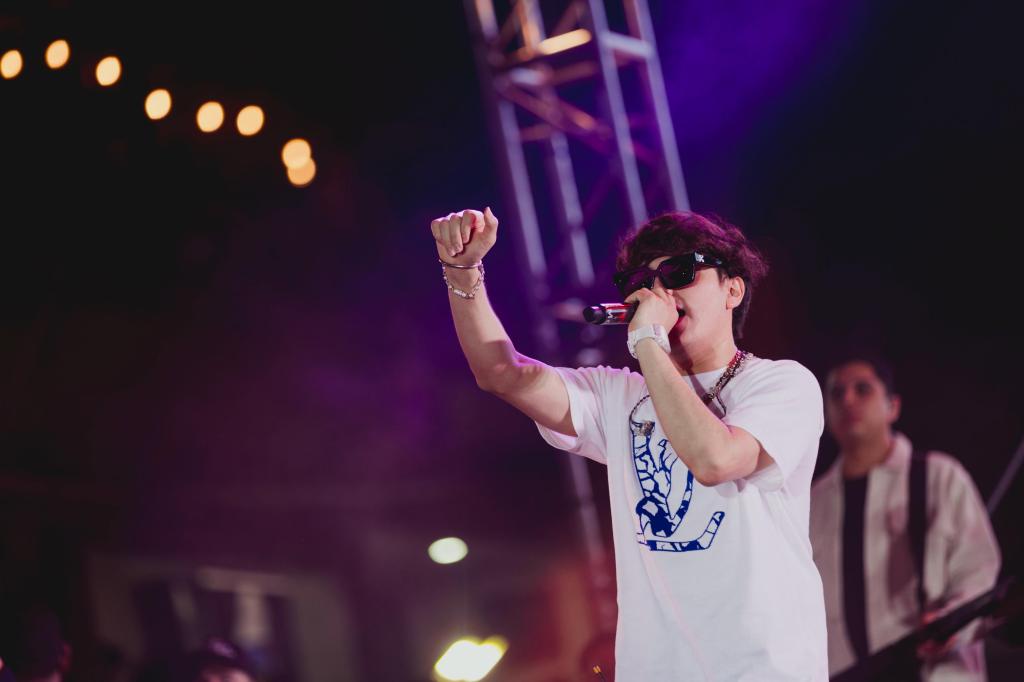 GABITO BALLESTEROS PROTAGONIZA CIERRE AVASALLADOR EN FENAE 