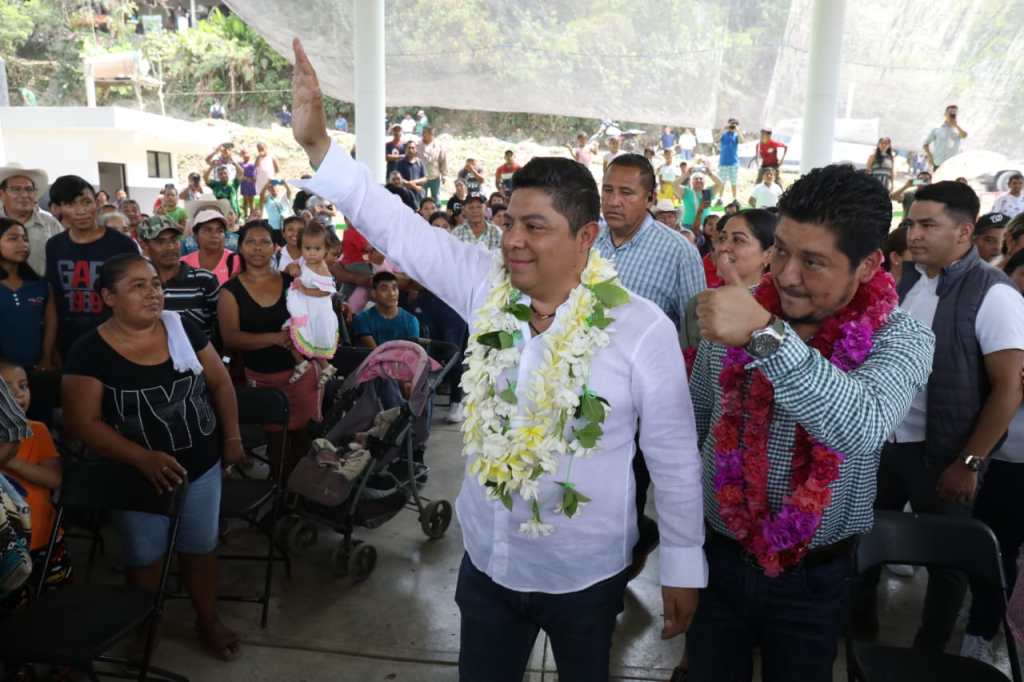 ARRANCA REHABILITACIÓN DE CAMINO EN LA HERRADURA EN&nbsp;XILITLA