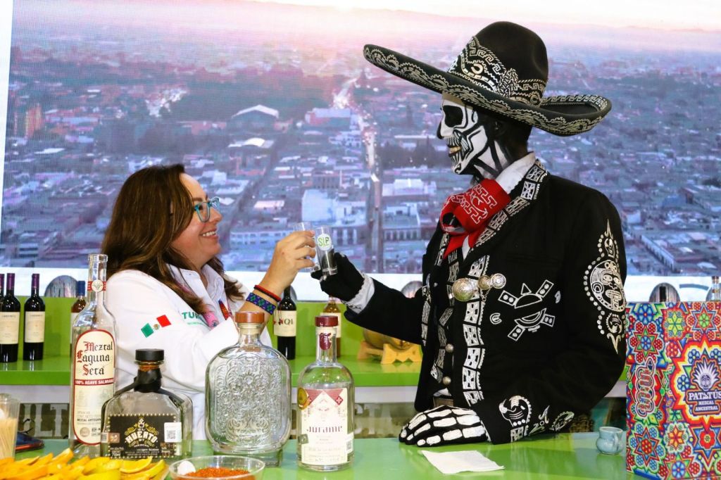 MEZCALES POTOSINOS SE POSICIONAN EN TIANGUIS&nbsp;TURÍSTICO