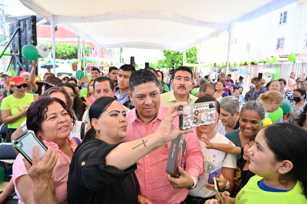 Vecinos agradecen rehabilitación de avenida&nbsp;coral
