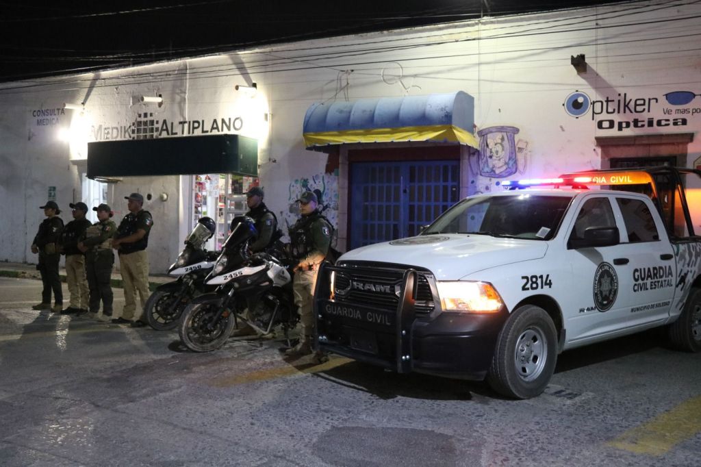 GUARDIA CIVIL ESTATAL ASEGURA UNIDAD CON ARMAMENTO Y EQUIPO TÁCTICO EN&nbsp;MATEHUALA