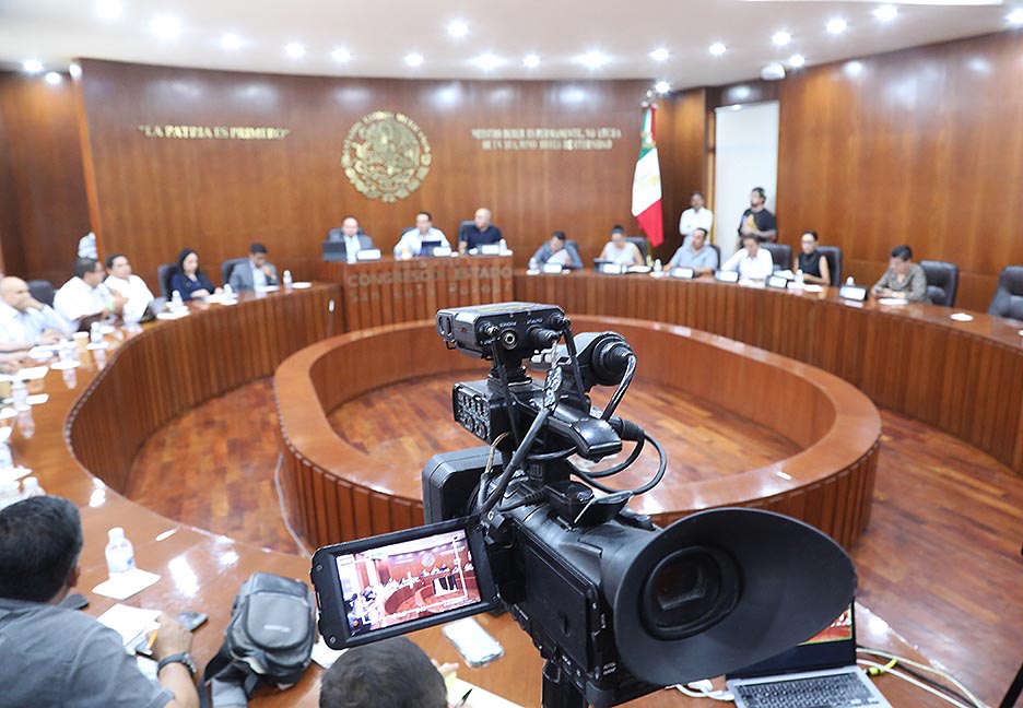 EL CONGRESO DEL ESTADO APROBÓ EXHORTO A LA SECRETARIA DE AGRICULTURA Y DESARROLLO RURAL A FORTALECER CAMPAÑA NACIONAL CONTRA MOSCAS DE LA FRUTA EN ZONA MEDIA Y HUASTECA DE SAN LUIS&nbsp;POTOSÍ.