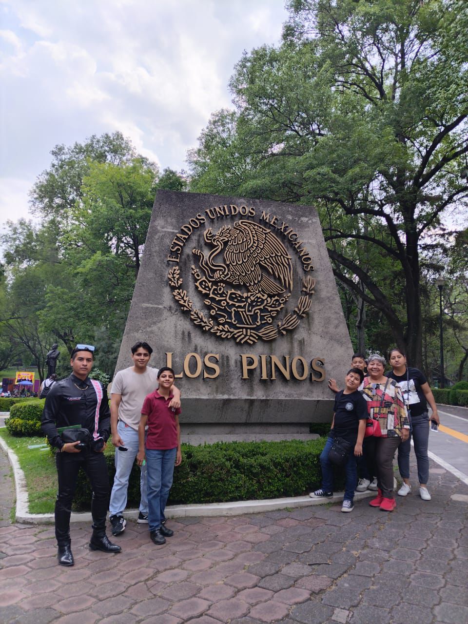 POTOSINOS PARTICIPAN EN EL FESTIVAL DE COLORES DEL DIF NACIONAL  