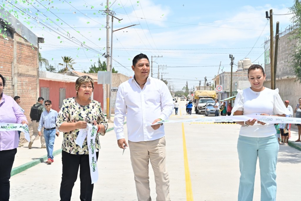 GOBIERNO ESTATAL INAUGURA PAVIMENTACIÓN DE CALLES EN LAS&nbsp;FLORES