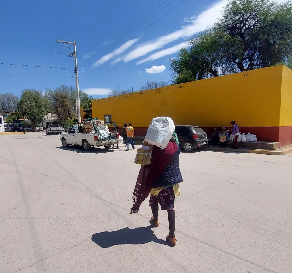 FAMILIAS POTOSINAS CONTINÚAN RECIBIENDO CANASTA&nbsp;BÁSICA