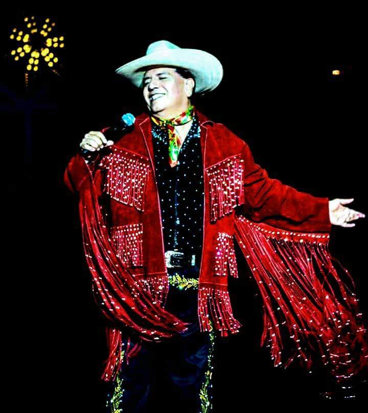 GOYITO CRUZ CELEBRA 50 AÑOS DE CARRERA&nbsp;ARTÍSTICA