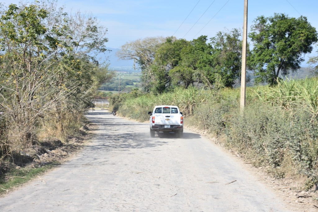 GOBIERNO ESTATAL REHABILITARÁ CAMINOS DE IMPACTO TURÍSTICO EN&nbsp;TAMASOPO