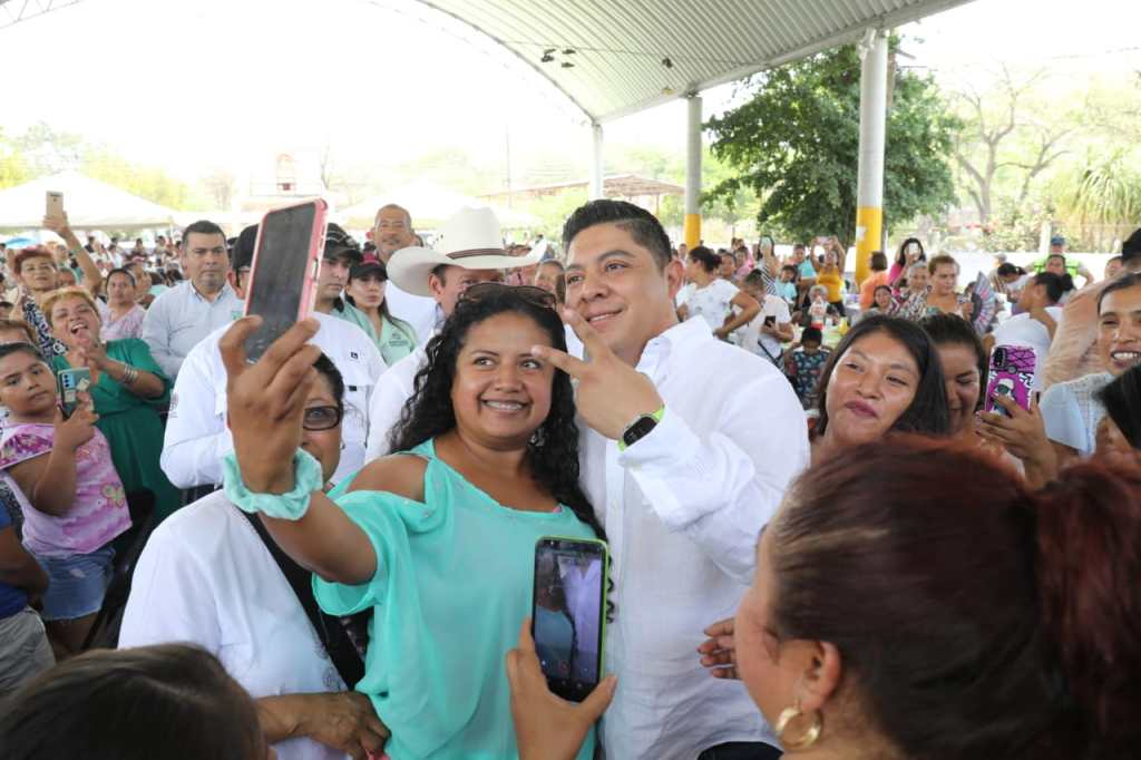 GOBIERNO ESTATAL CELEBRA A MADRES DE&nbsp;TAMASOPO