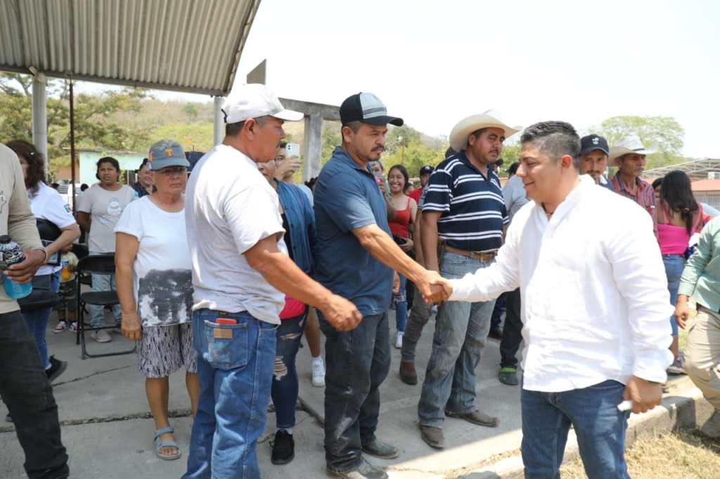 GOBIERNO ESTATAL ARRANCA MODERNIZACIÓN DE CAMINO EN&nbsp;TAMASOPO
