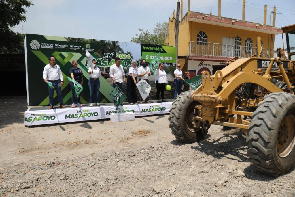 EJECUTIVO ESTATAL ARRANCA PAVIMENTACIÓN EN EL&nbsp;NARANJO