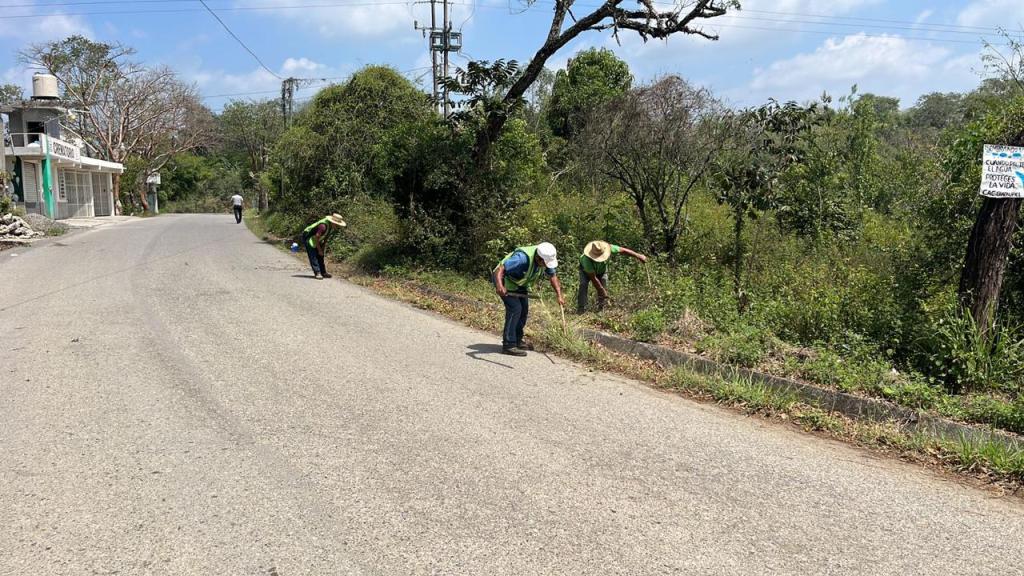 INTERVIENEN CAMINO A SANTA MARÍA PICULA EN&nbsp;TAMAZUNCHALE
