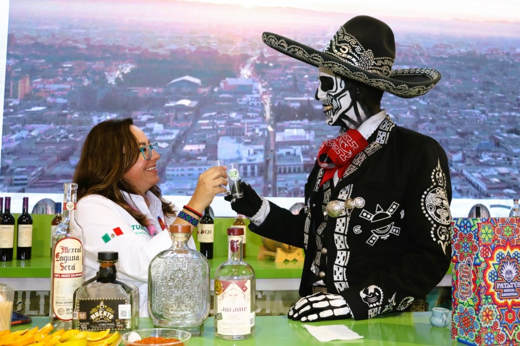 STAND DE SLP SUMA OTRO GALARDÓN EN EL TIANGUIS&nbsp;TURÍSTICO