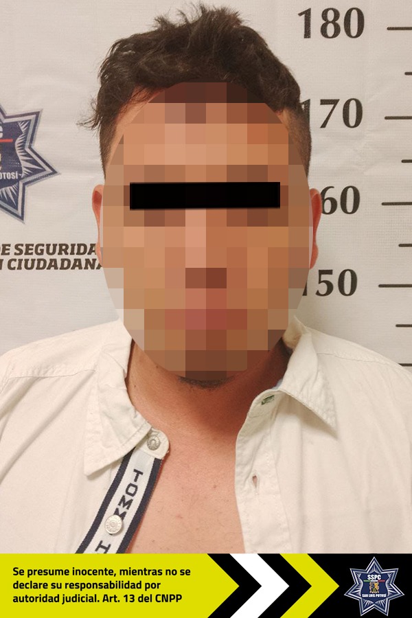 Oficiales de Guardia Municipal detienen a hombre por portación de arma de fuego y tripular un vehículo&nbsp;robado