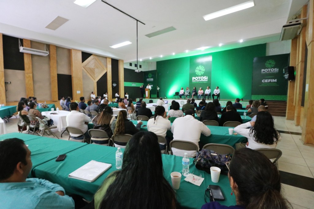 CAPACITARÁ EJECUTIVO A MUNICIPIOS SOBRE ENTREGA–RECEPCIÓN