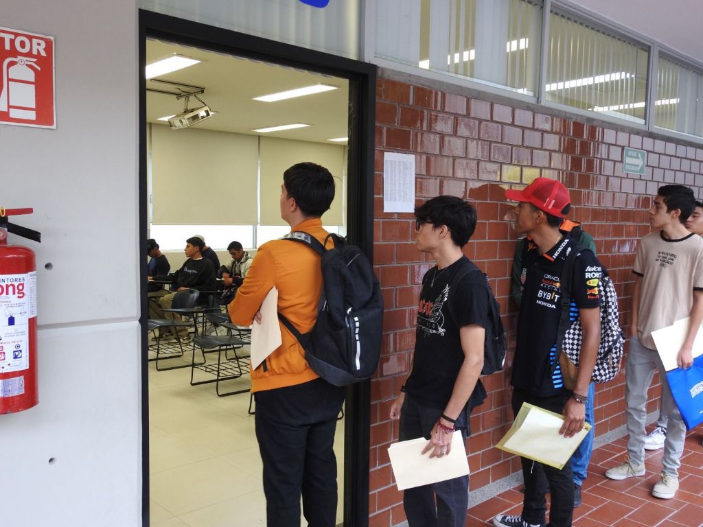 MÁS DE DOS MIL 300 JÓVENES BUSCAN ADMISIÓN A LA UNIVERSIDAD POLITÉCNICA