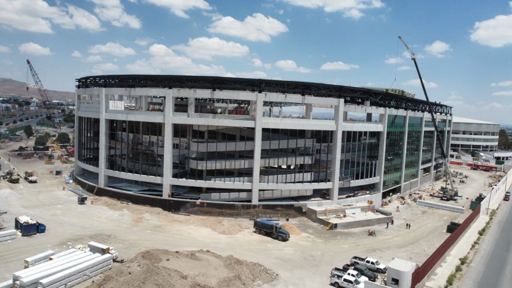 AVANZA CON MÁS DEL 70 POR CIENTO CONSTRUCCIÓN DE NUEVA ARENA POTOSÍ 