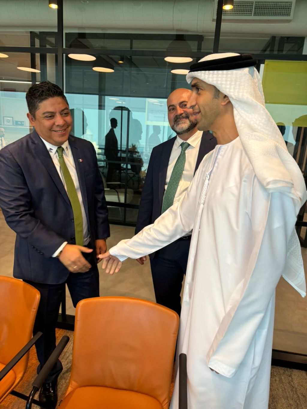 GOBERNADOR PROMOCIONA A SLP ANTE MINISTRO DE COMERCIO DE EMIRATOS ÁRABES&nbsp;UNIDOS