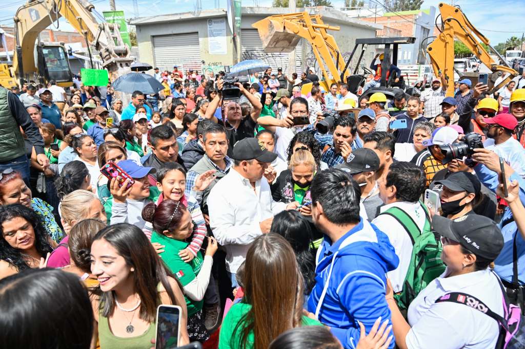 RICARDO GALLARDO FORTALECE A LAS CUATRO REGIONES CON OBRAS 