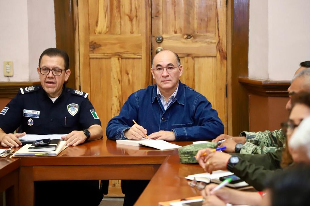 Ayuntamiento de la Capital hace un llamado a la ciudadanía a sumarse a las acciones para evitar el taponamiento del drenaje y prevenir&nbsp;inundaciones
