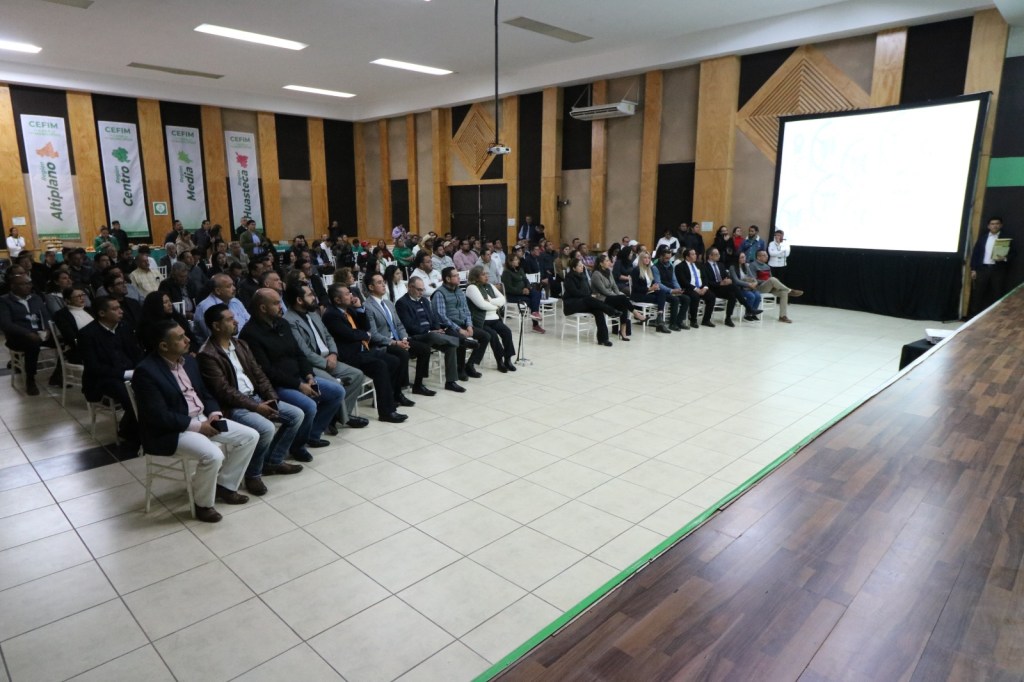 AMPLÍA GOBIERNO ESTATAL CAPACITACIÓN A&nbsp;MUNICIPIOS