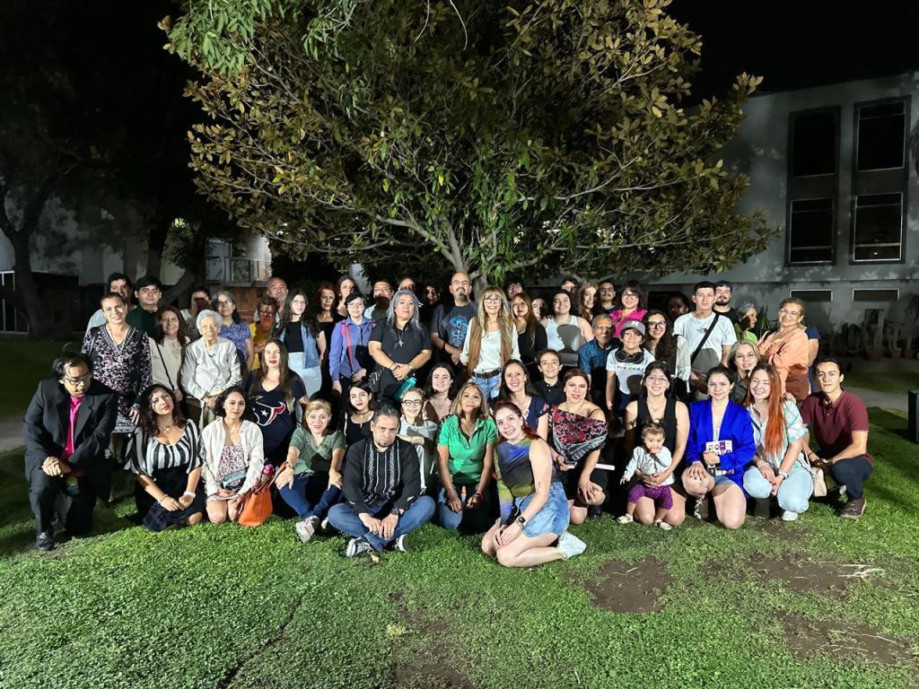 MICRÓFONO ABIERTO PARA POETAS EN EL COSSÍO