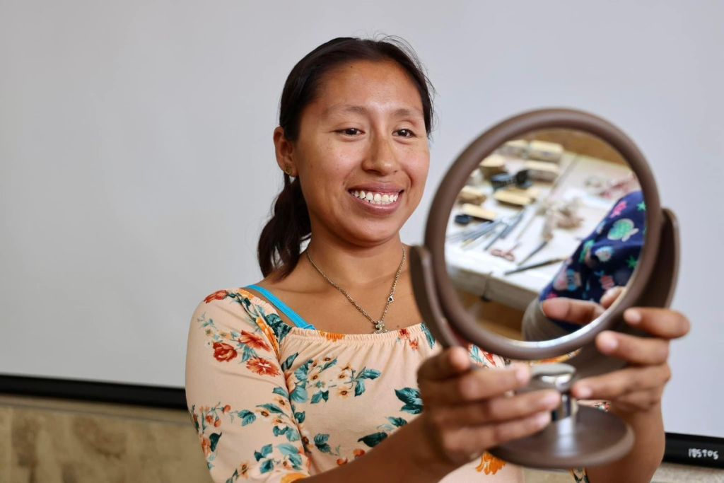 GOBIERNO ESTATAL ENTREGA PRÓTESIS&nbsp;OCULARES