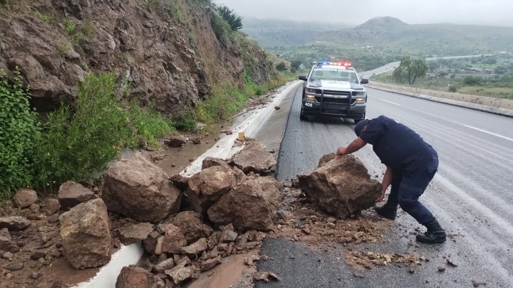 GOBIERNO ESTATAL ATIENDE CONTINGENCIA POR&nbsp;LLUVIAS