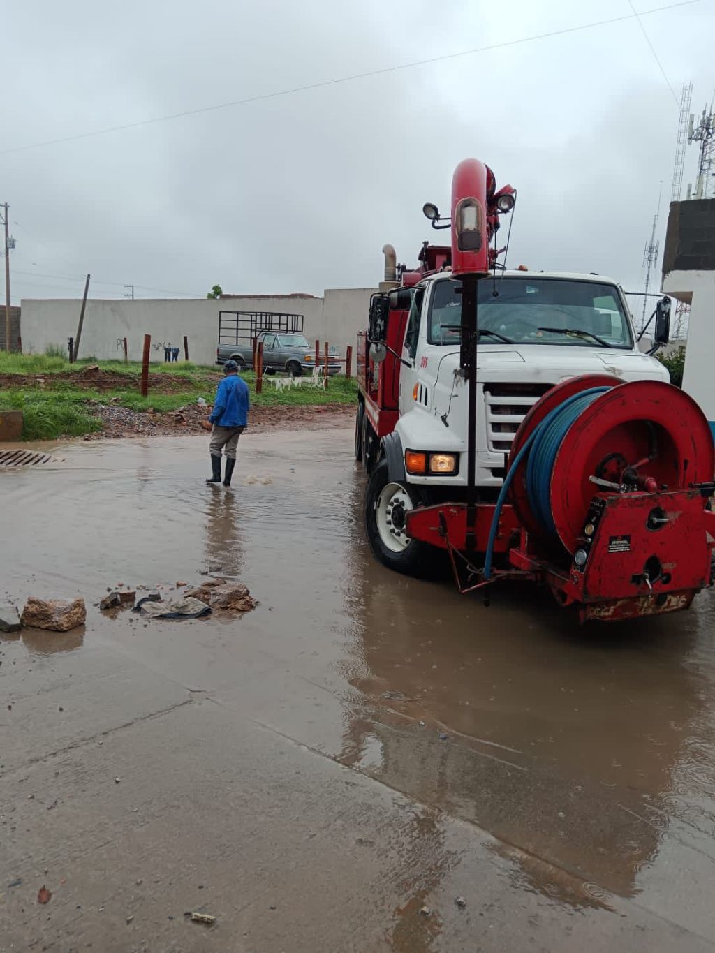 Interapas mantiene trabajos permanentes de limpieza a drenajes de la ciudad por lluvias&nbsp;intensas