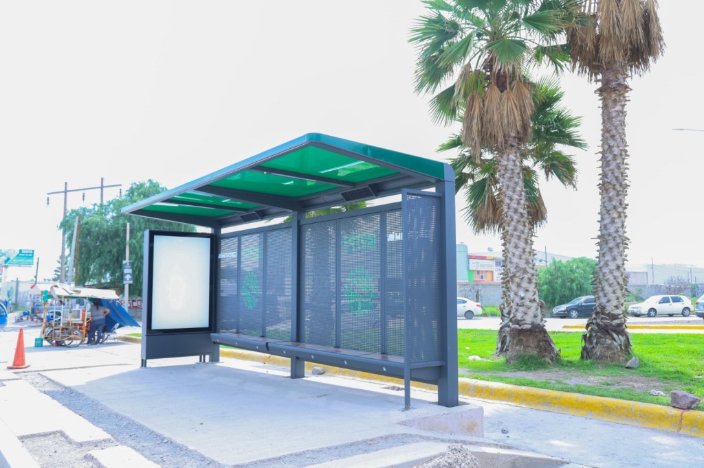 AVANZA INSTALACIÓN DE PARADORES DE METRORED EN CIRCUITO&nbsp;POTOSÍ