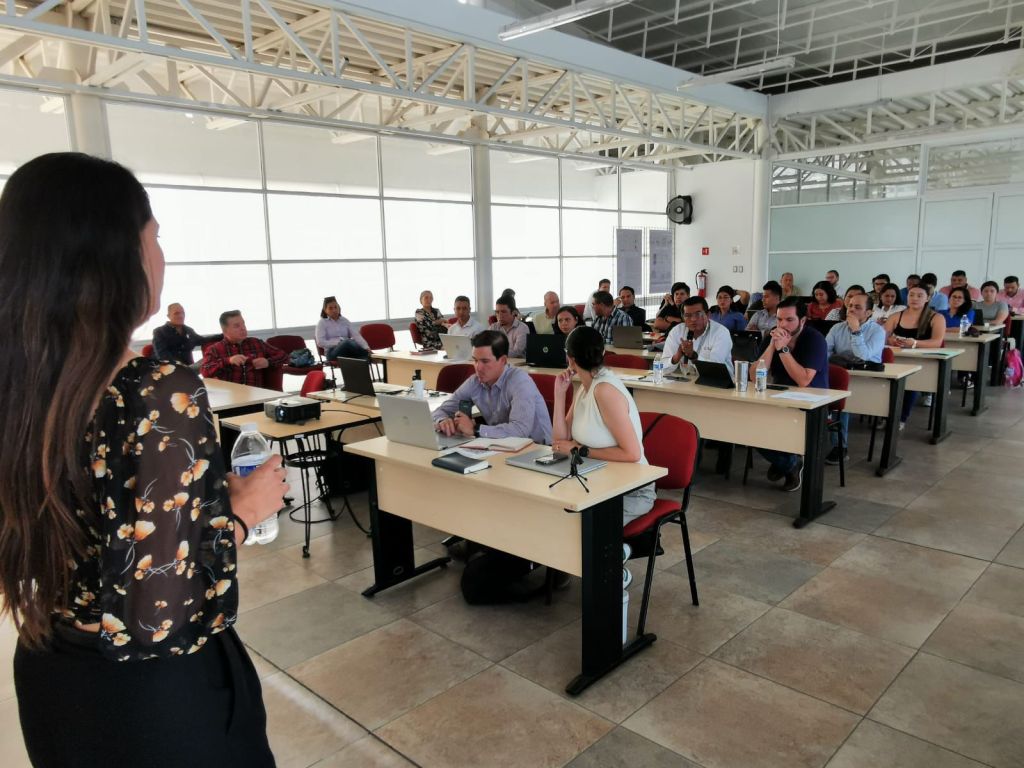 Ayuntamiento de la Capital capacita a desarrolladores para el trámite de licencias exprés de&nbsp;construcción