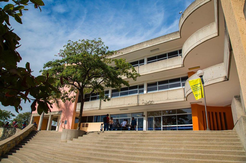 Mejora continua de los programas educativos, reforma curricular y nueva oferta educativa, entre los proyectos del campus de Ciudad Valles de la UASLP
