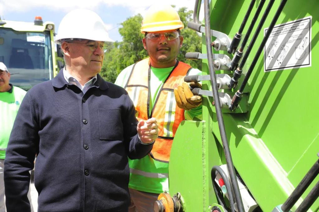 Nueva tecnología para la recolección de basura, inaugura Alcalde Enrique&nbsp;Galindo