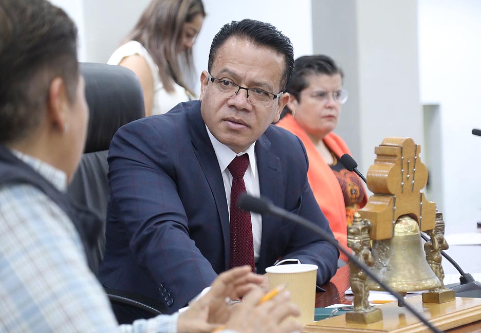 SE APROBÓ LA IMPLEMENTACIÓN DEL SOFTWARE INCRUSTADO DENOMINADO SISTEMA DE MENSAJERÍA DEL CONGRESO DEL ESTADO: DIP. ROBERTO ULICES MENDOZA&nbsp;PADRÓN