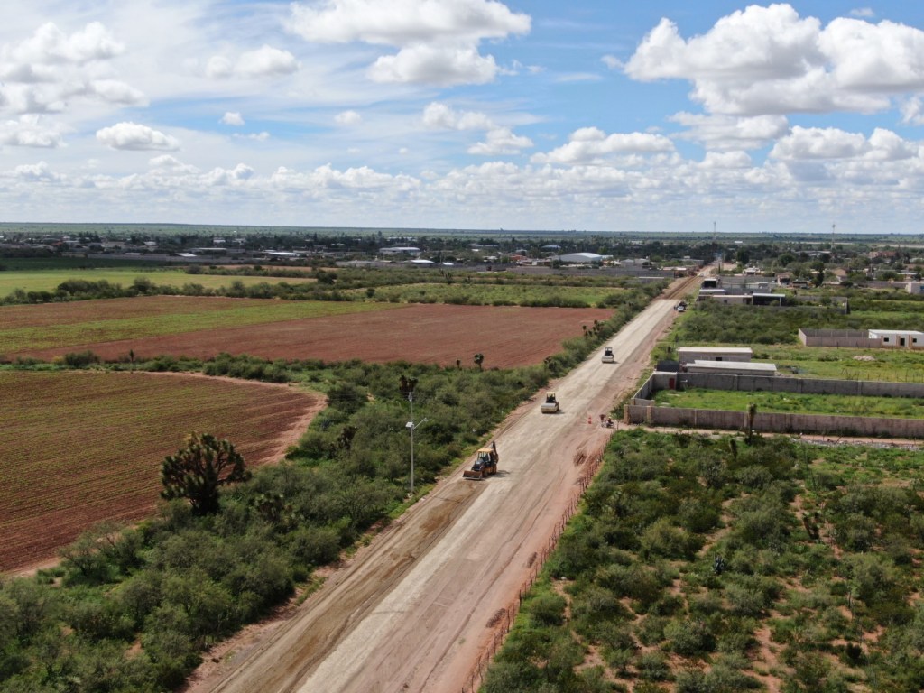 AVANZA REHABILITACIÓN DE CAMINO EN VILLA DE&nbsp;RAMOS