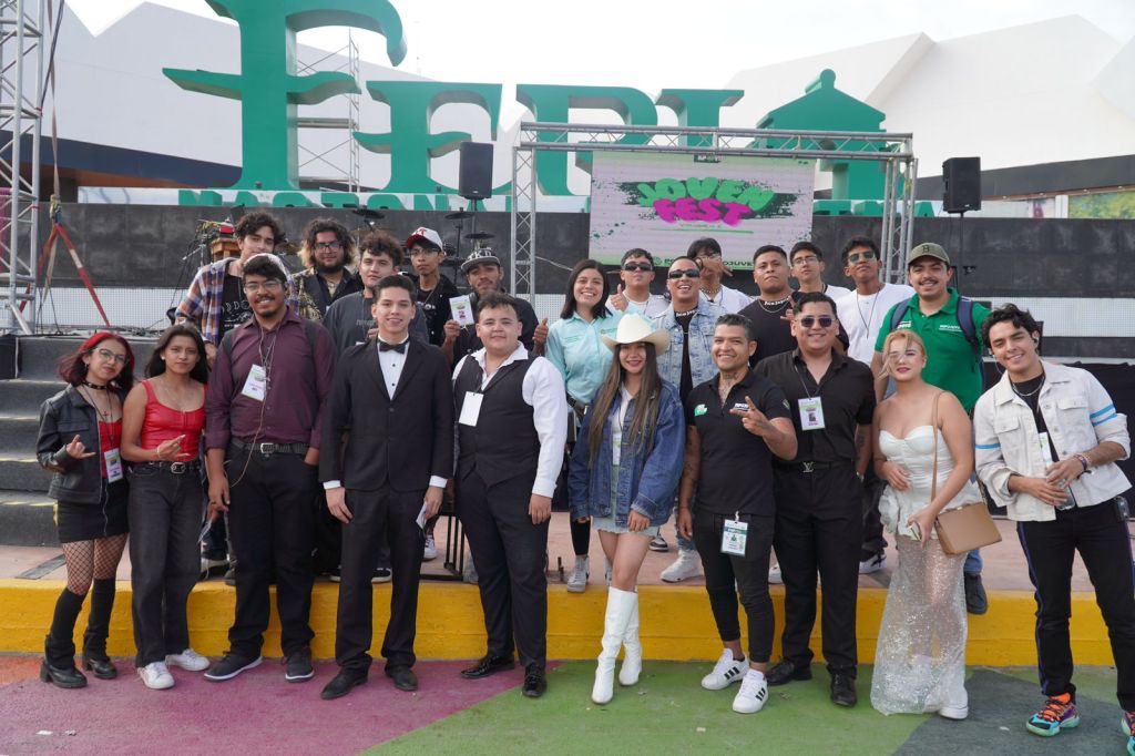 GOBIERNO ESTATAL CELEBRA POR PRIMERA VEZ EL DÍA DE LA JUVENTUD EN LA&nbsp;FENAPO
