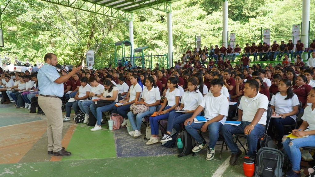 PERSONAS EDUCADORAS COMUNITARIAS RECIBEN APOYO DEL&nbsp;TEMAZCALLI