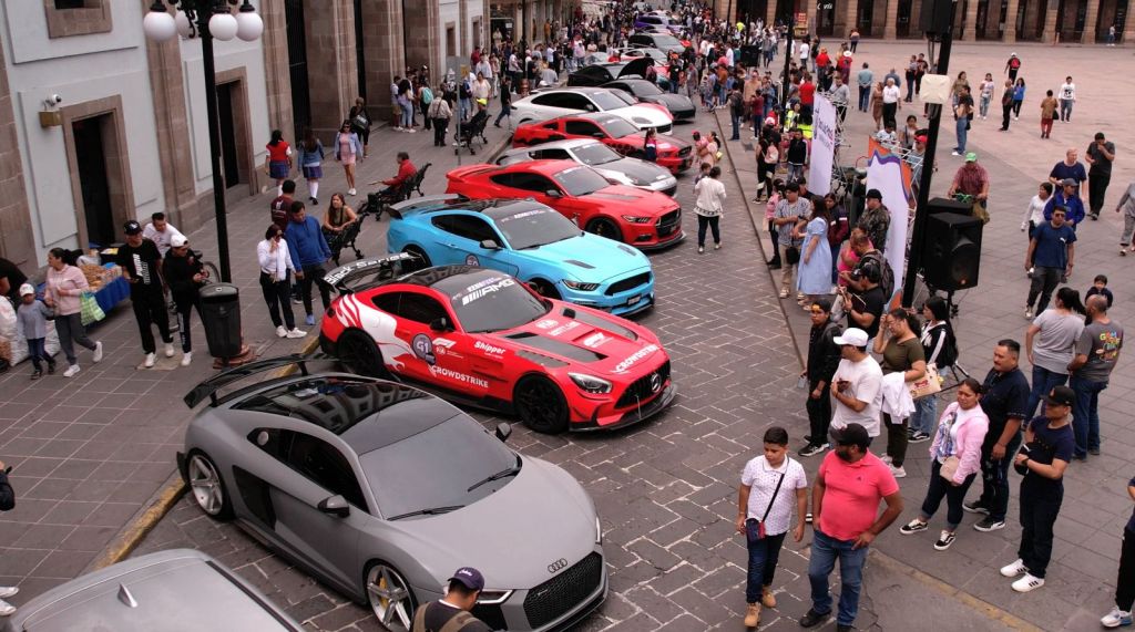 San Luis Capital recibe desfile de autos de lujo con el Tour Keko Fest&nbsp;2024