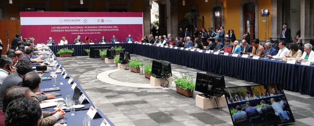 DESTACA SLP POR BRINDAR MÁS APOYO A LAS Y LOS ESTUDIANTES POTOSINOS