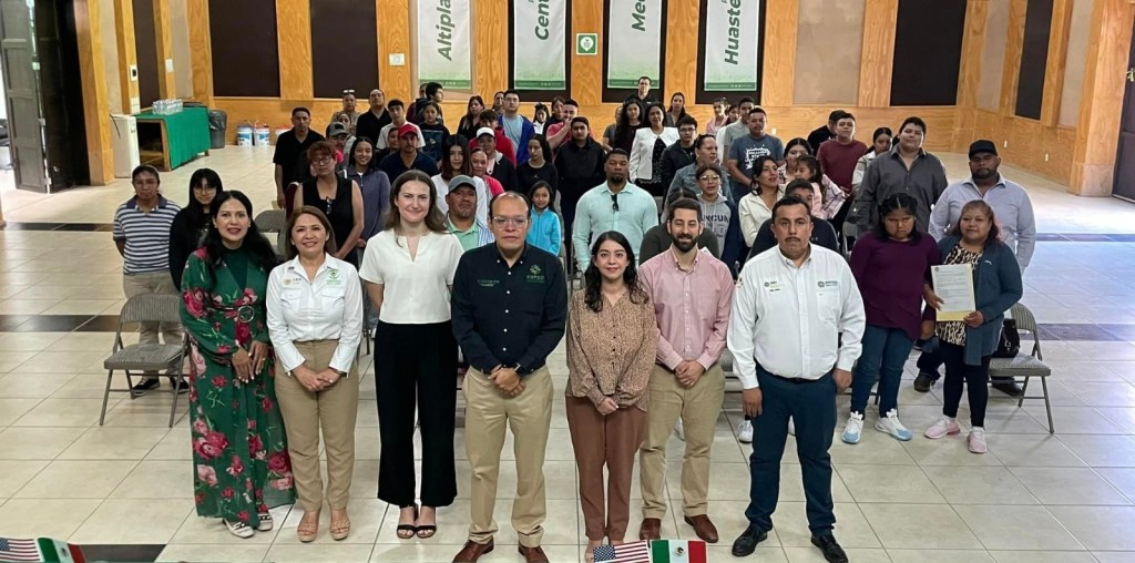 FERIA DE PASAPORTES BRINDÓ APOYO A 180 CONNACIONALES&nbsp;POTOSINOS