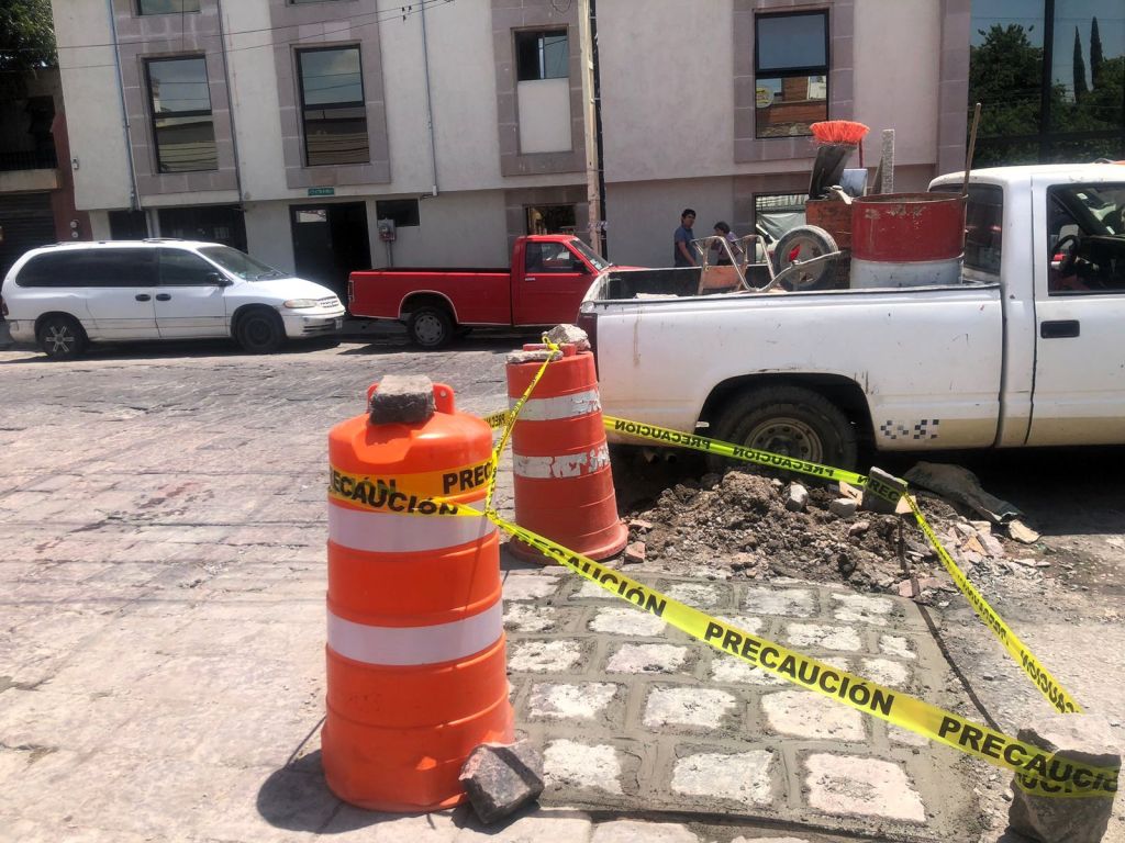 Gobierno Municipal avanza en la atención de calles y avenidas con trabajos de bacheo&nbsp;emergente