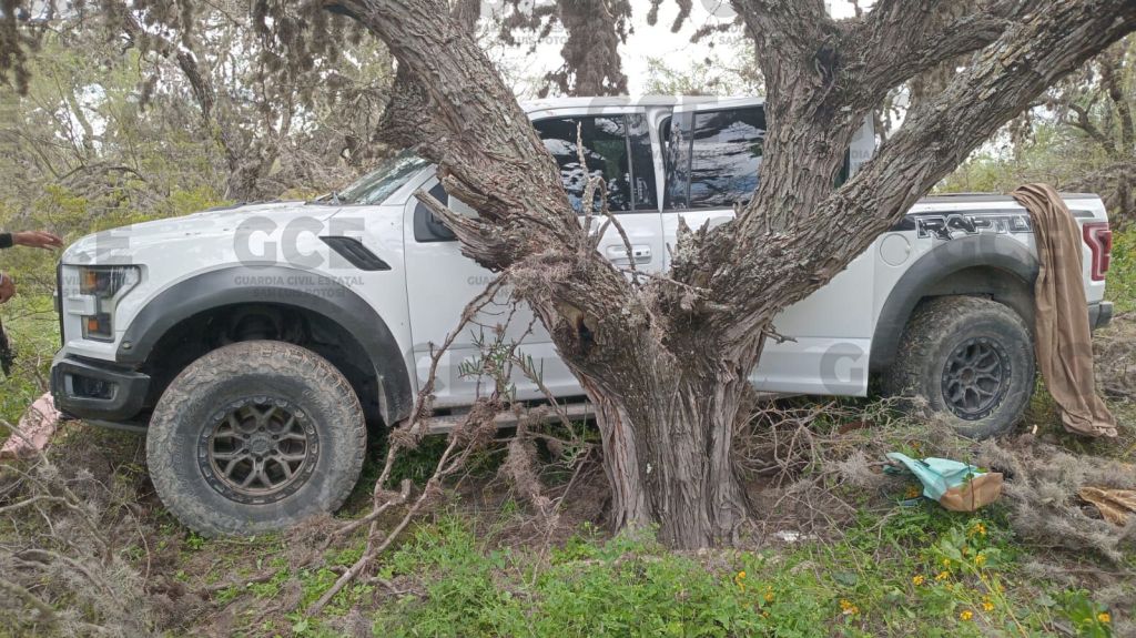 EN OPERATIVO «ALTIPLANO SEGURO» GUARDIA CIVIL ESTATAL ASEGURA DOS VEHÍCULOS, UNO DE ELLOS CON BLINDAJE, UTILIZADOS POR POSIBLES&nbsp;CRIMINALES