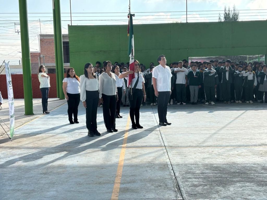 GOBIERNO DEL ESTADO LLEVA MÁS APOYO A ESCUELAS DE LAS CUATRO REGIONES