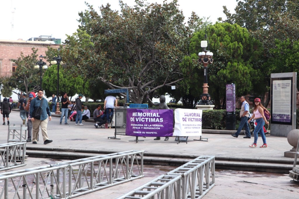 GOBIERNO ESTATAL RESGUARDA MEMORIAL EN PLAZA DE&nbsp;ARMAS