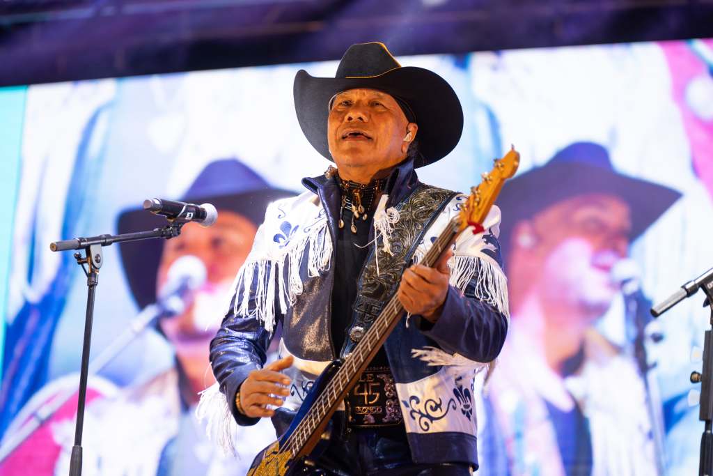 MILES DE ASISTENTES DISFRUTARON DE GRUPO BRONCO EN PLAZA DE ARMAS 