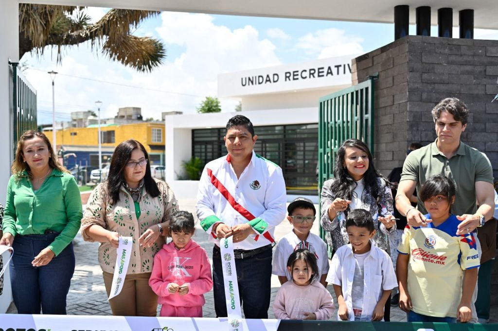 RICARDO GALLARDO INAUGURA NUEVA ÁREA RECREATIVA EN VILLA DE&nbsp;POZOS