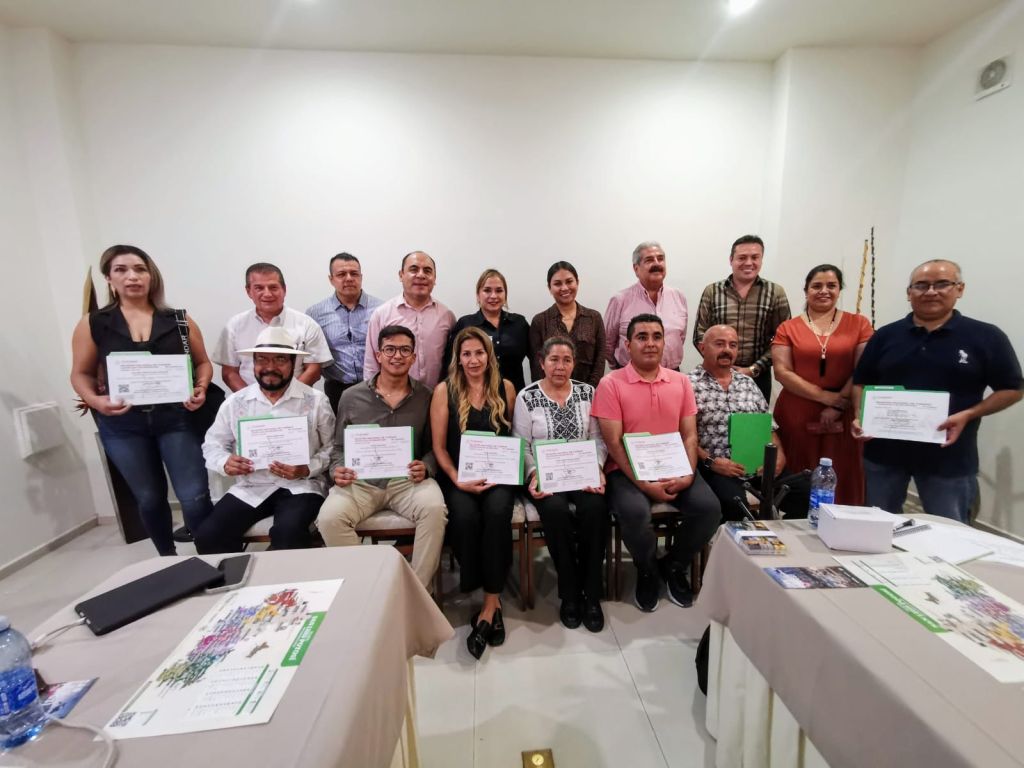 GOBIERNO DEL ESTADO ENTREGA CÉDULAS TURÍSTICAS EN EL&nbsp;ALTIPLANO