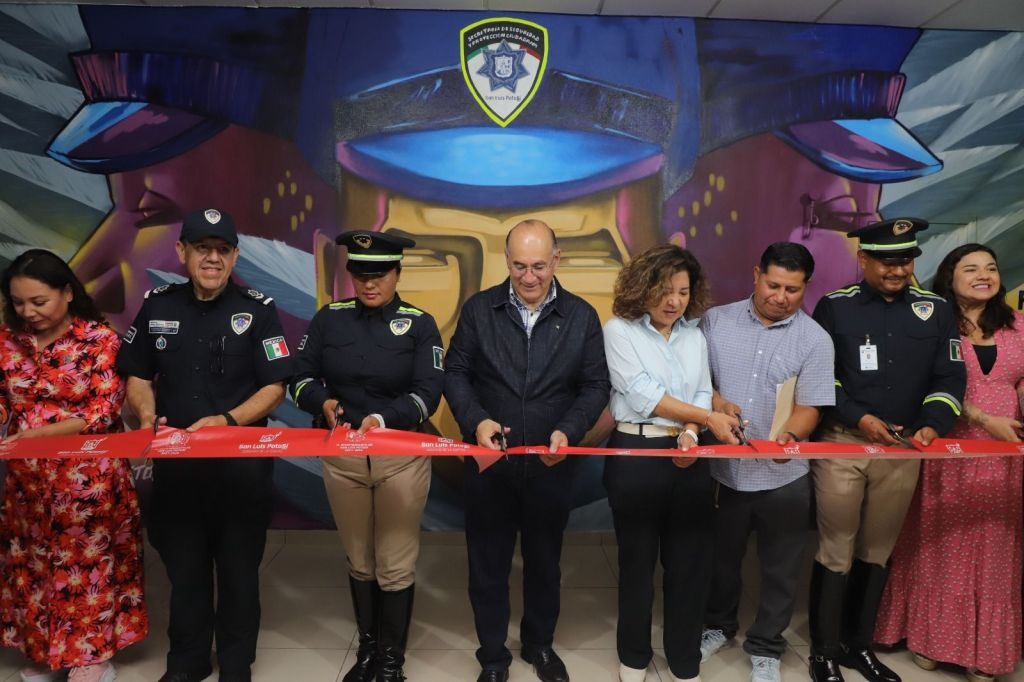 Develación del mural “Ángeles protectores”, en el edificio central de la Secretaría de Seguridad y Protección Ciudadana de la&nbsp;Capital