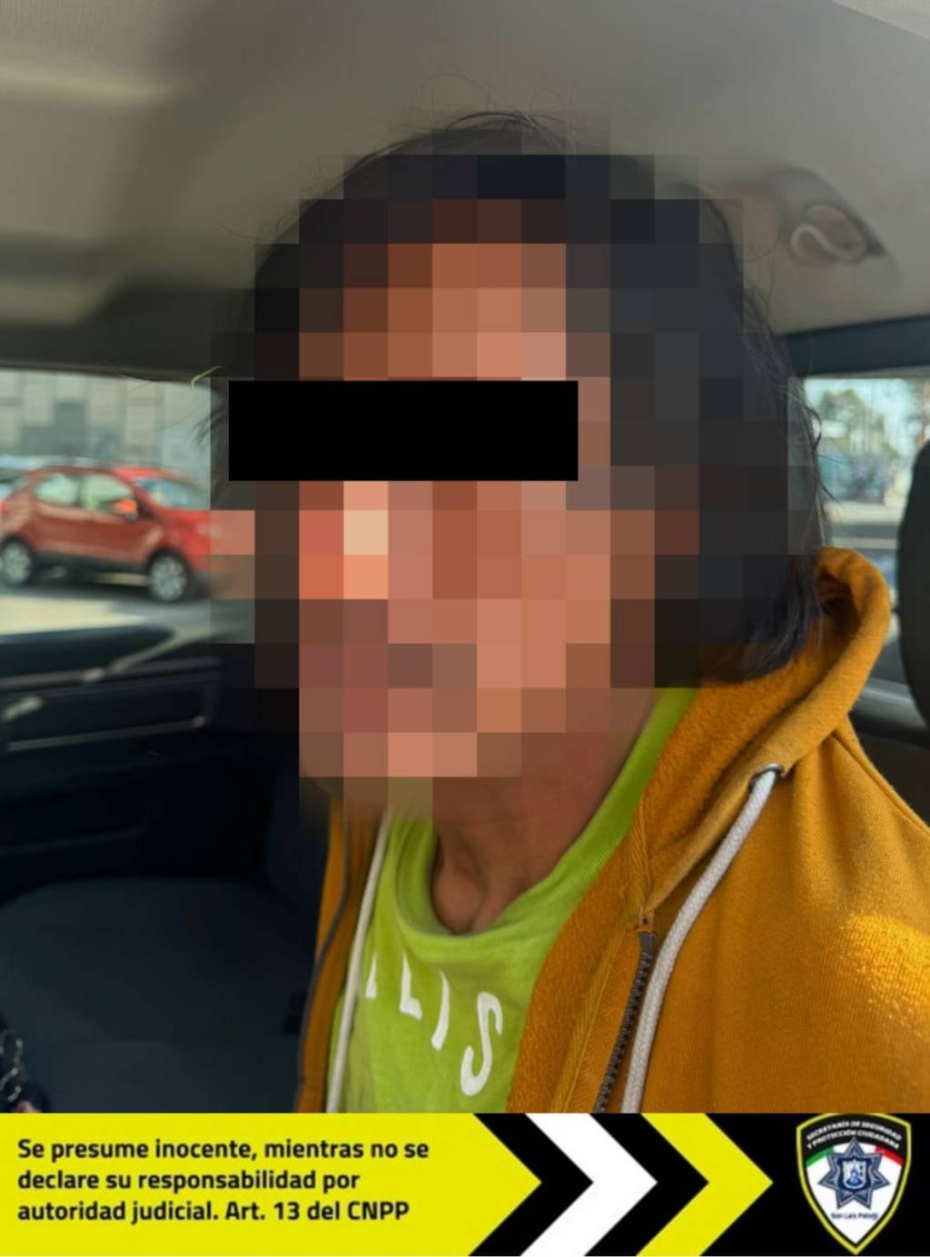 Agente de Policía Vial detiene en flagrancia a hombre que intentó robar una placa de circulación a un&nbsp;vehículo