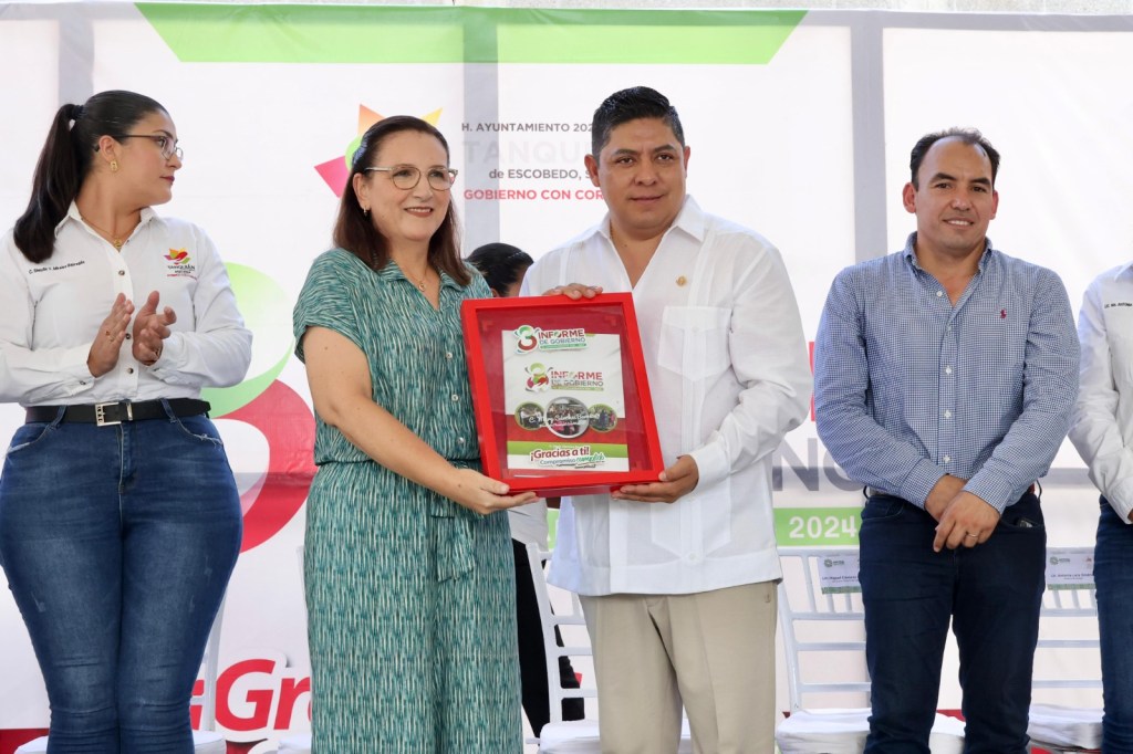 RICARDO GALLARDO REAFIRMA APOYO A TANQUIÁN DURANTE INFORME&nbsp;MUNICIPAL