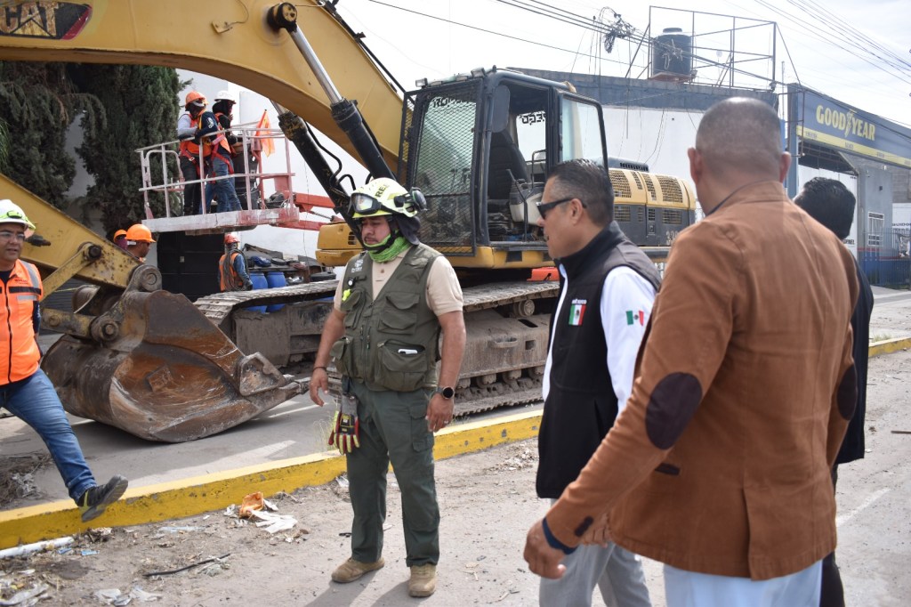 ESTADO SUPERVISA DEMOLICIÓN DE VIVIENDA AFECTADA EN ACCIDENTE&nbsp;VEHICULAR